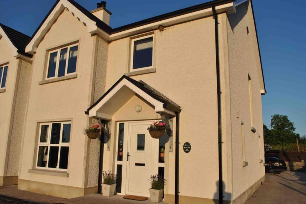 Swallow Lane, Enniskillen, Co Fermanagh, 5* Chicヴィラ エクステリア 写真