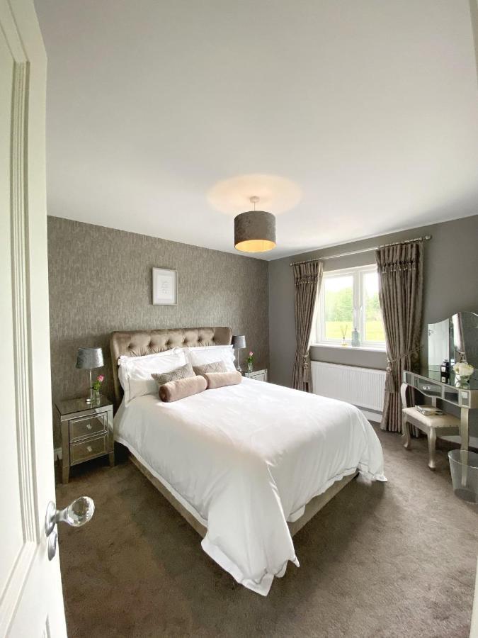Swallow Lane, Enniskillen, Co Fermanagh, 5* Chicヴィラ エクステリア 写真